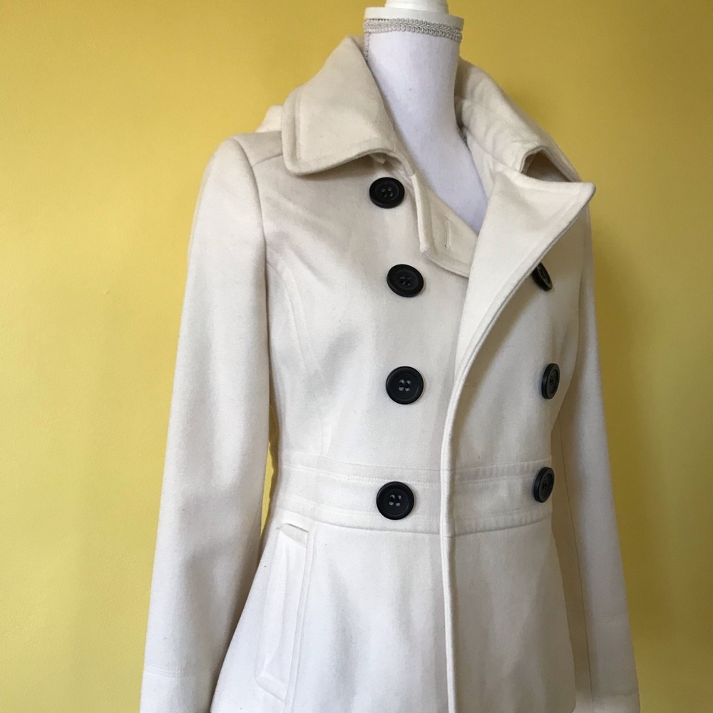 White small pea coat jacket with hood